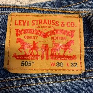 Levi Strauss 505 blue denim jeans 30x32